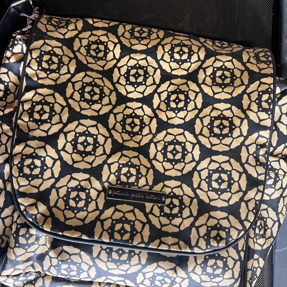 Patterned Black and Gold Women's backpack Bag